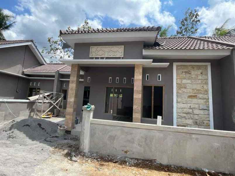 rumah murah 300 jutaan di moyudan sleman