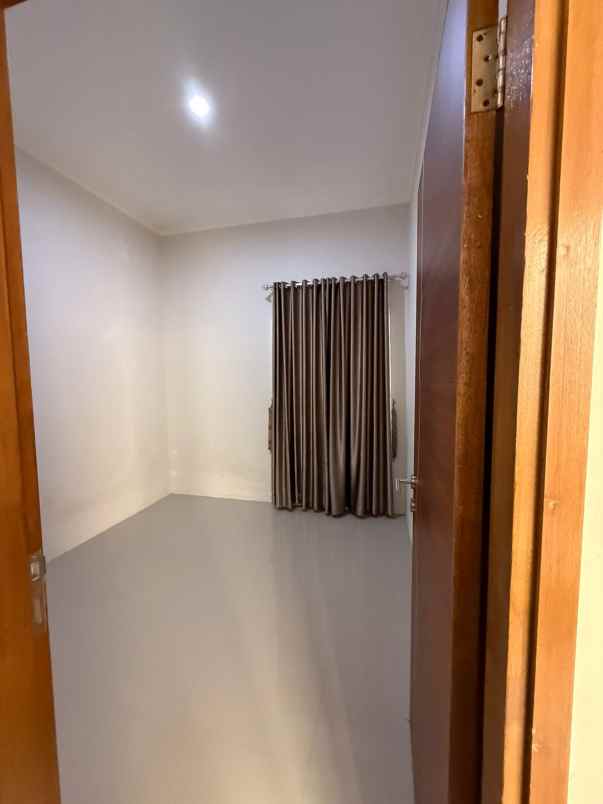 rumah murah asri lingkungan asri di sariwangi bandung