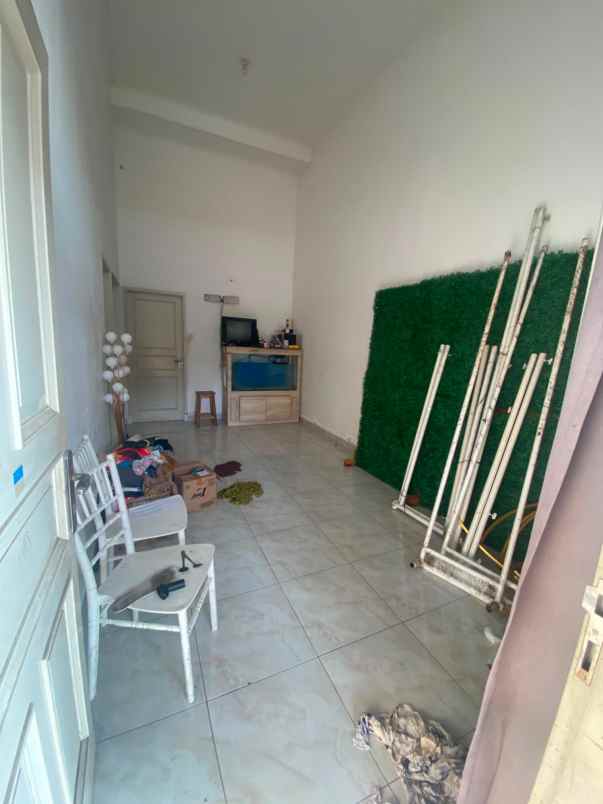 rumah nyaman disewakan siap huni lokasi strategis
