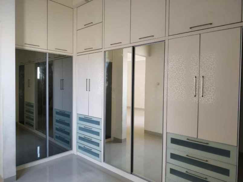 rumah puri galaxy strategis favorite minimalis