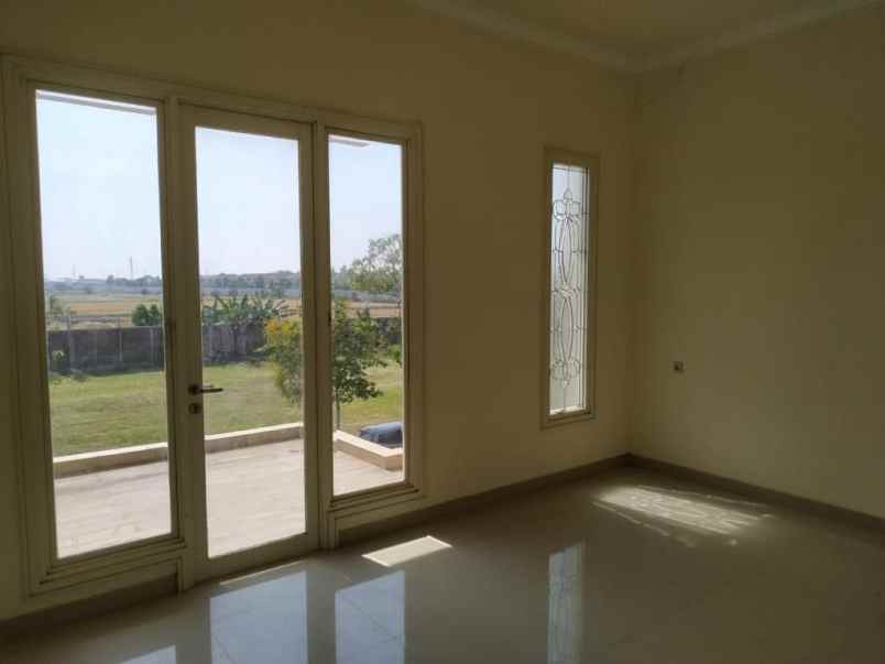 rumah puri galaxy strategis favorite minimalis