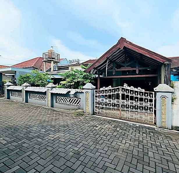 rumah pusponjolo semarang barat