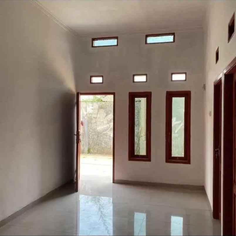 rumah ready lokasi strategis bebas banjir