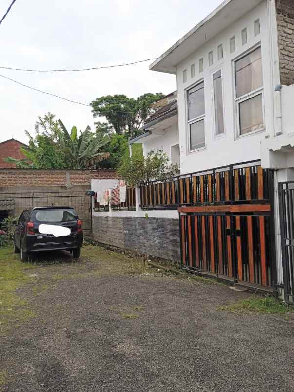 rumah sariwangi ling aman dan nyaman lok strategis shm