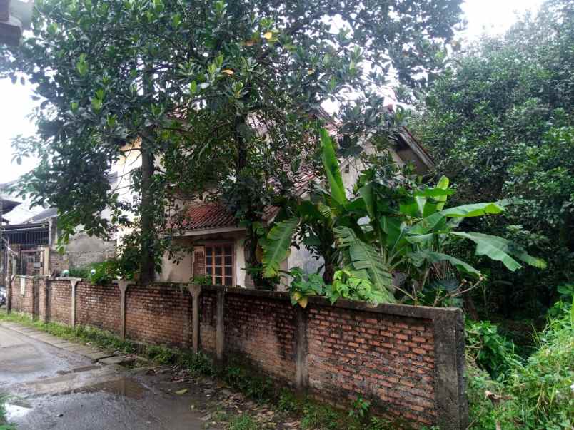 rumah second hitung tanah luas di bedahan depok