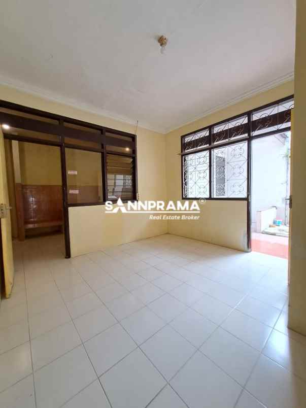 rumah second murah siap huni tanah luas dibeji depok