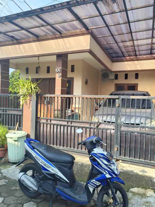 rumah second sangat layak huni di beji depok