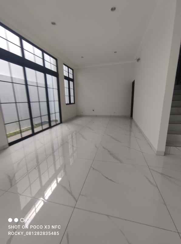 rumah sewa summarecon bogor kosongan