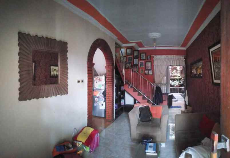 rumah siap huni 2 lantai lokasi di sawojajar 1