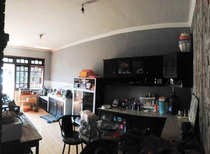 rumah siap huni 2 lantai lokasi di sawojajar 1