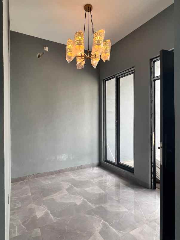 rumah siap huni dekat lrt cikunir 1 jatibening