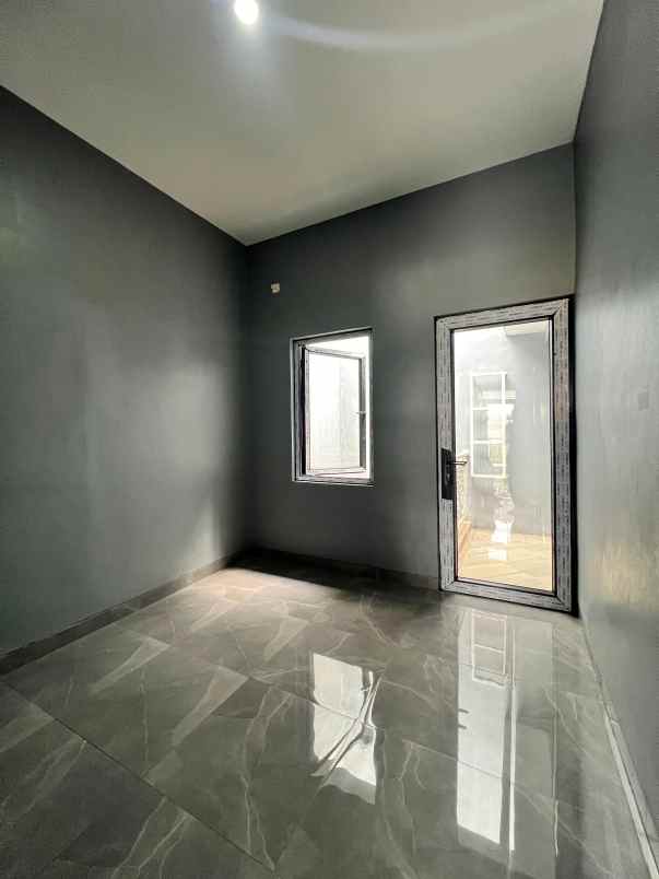 rumah siap huni dekat lrt cikunir 1 jatibening