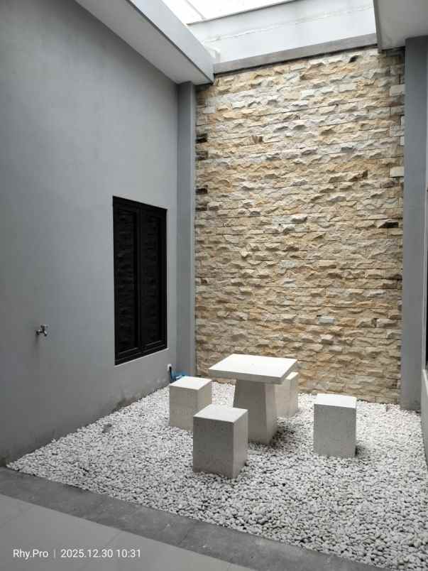 rumah siap huni dekat stadion maguwoharjo sleman