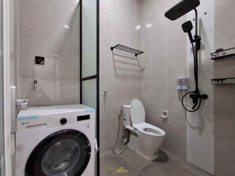 rumah siap huni furnish kekinian di jakal sleman