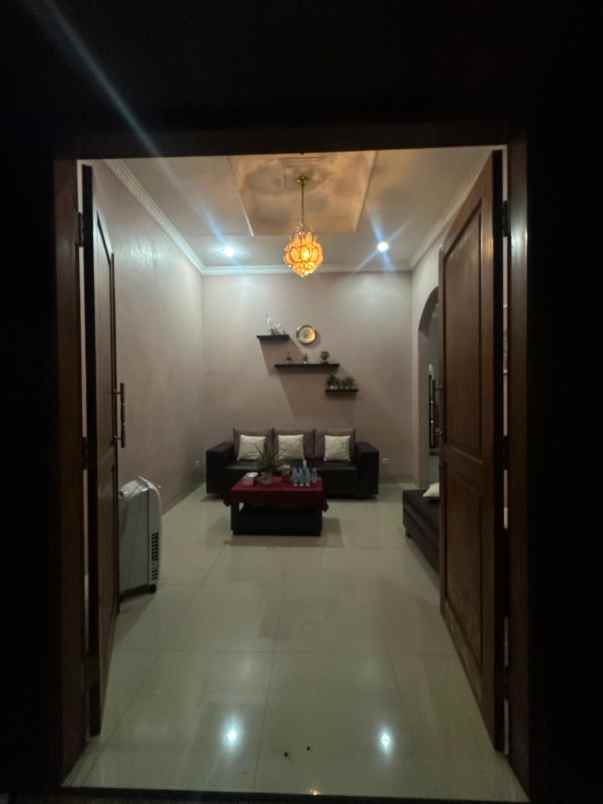 rumah siap huni nyaman dan sejuk di beji depok