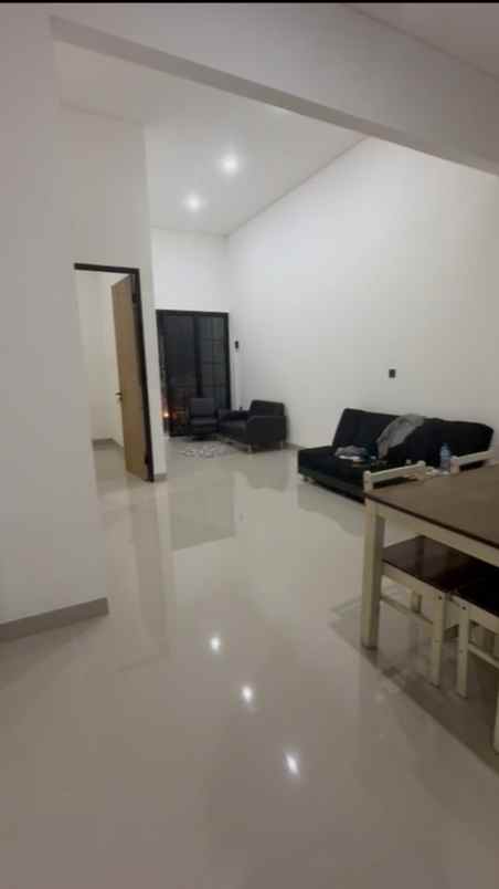 rumah siap huni strategis di mustikajaya bekasi