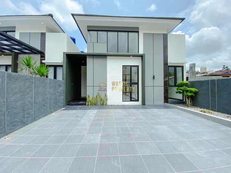 rumah siap huni terbaik di ngaglik open space