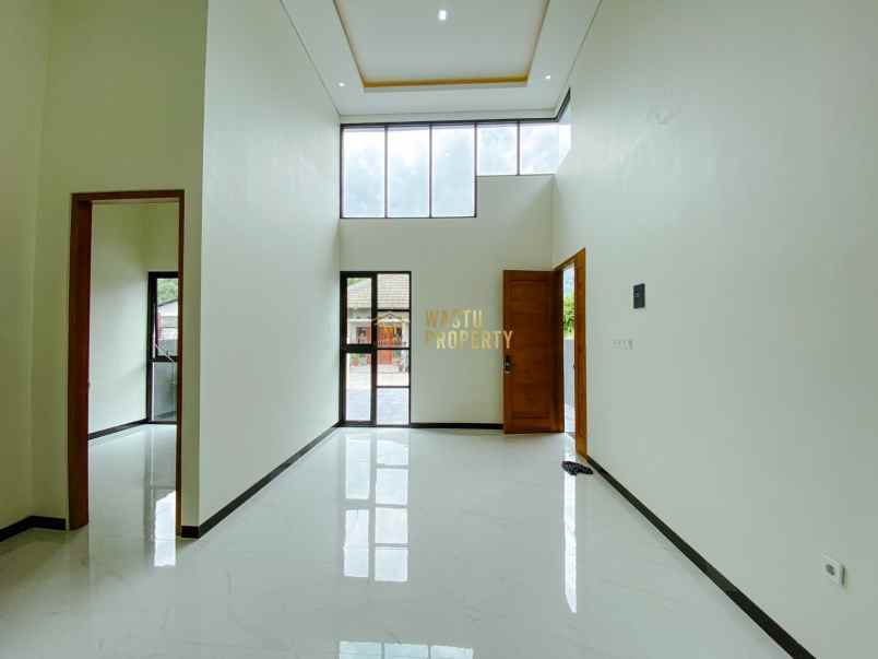 rumah siap huni terbaik di ngaglik open space