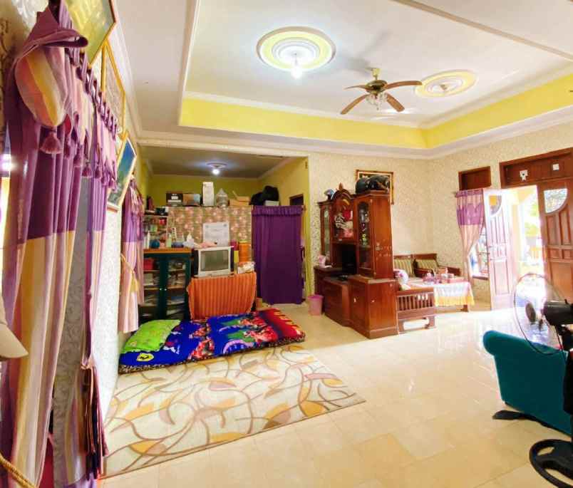 rumah srikaton semarang barat