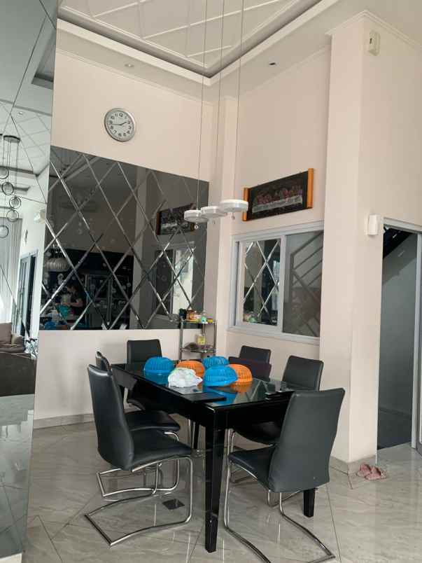 rumah sumagung kelapa gading