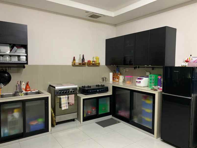 rumah sumagung kelapa gading