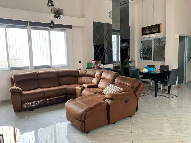 rumah sumagung kelapa gading