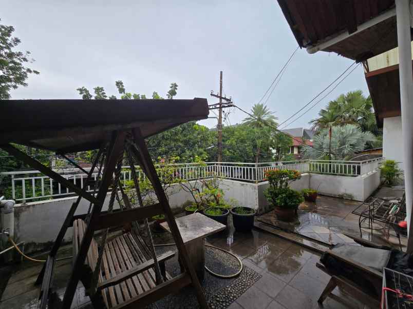 rumah usaha di cipaku jakarta selatan