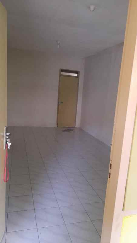 rumah waru sidoarjo lebar 7 hanya 1m an saja