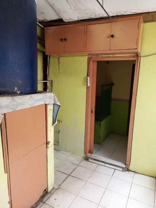 rumqh second 1 5 lantai di tanqh baru depok