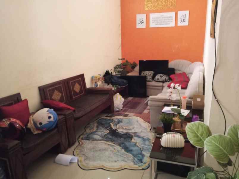 runah cikadut dekat arcamanik bandung