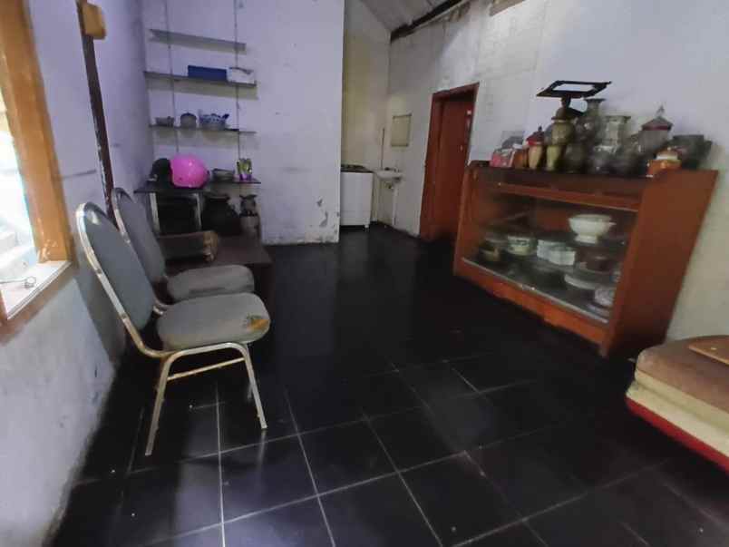 runah lama siap huni dijln kartini pancoran mas depok