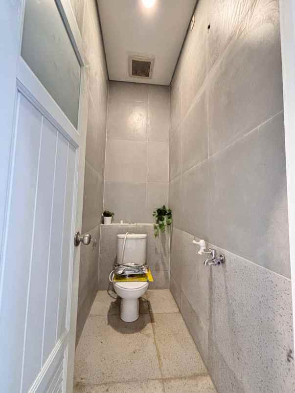 simplicity kukusan depok rumah untuk keluarga muda