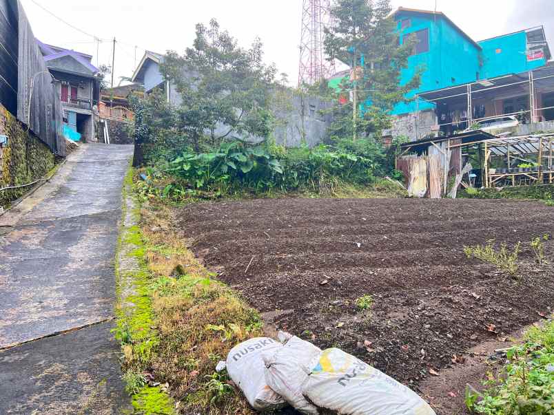 tanah 185m strategis bangun villa wisata tawangmangu