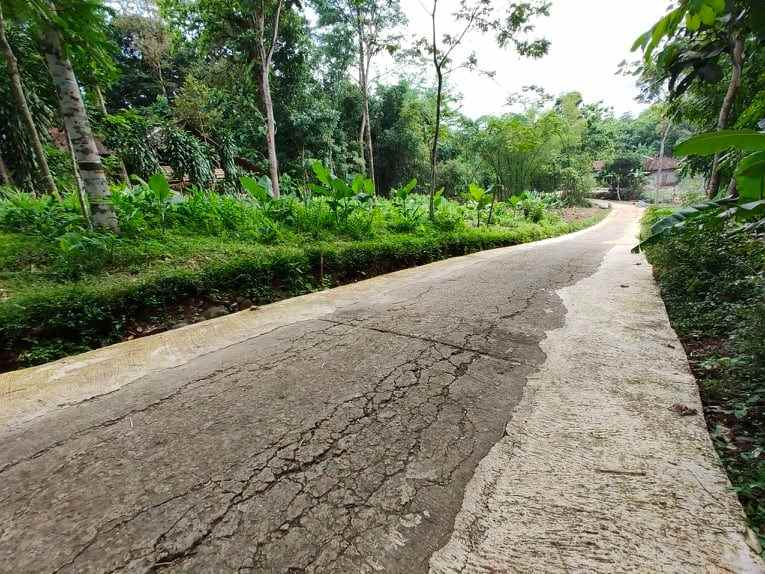 tanah dekat kawasan wisata