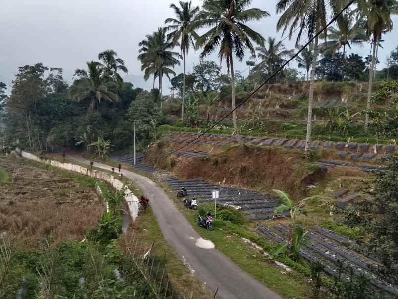 tanah dekat wisata air terjun ciangin ciater subang