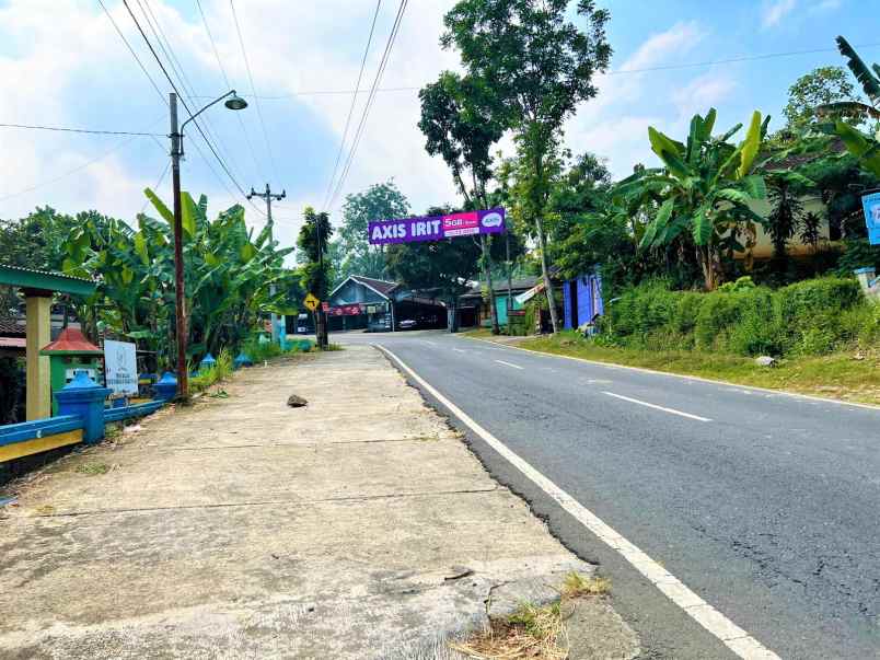 tanah tepi jl raya karanganyar