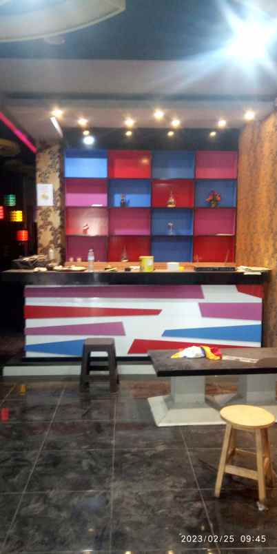 tempat usaha dijual lokasi strategis