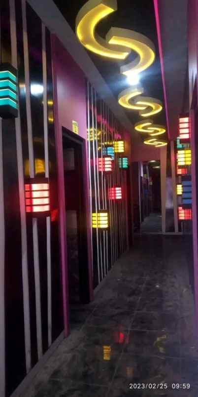 tempat usaha dijual lokasi strategis