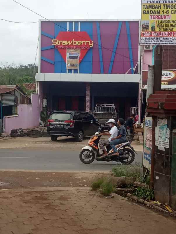 tempat usaha dijual lokasi strategis