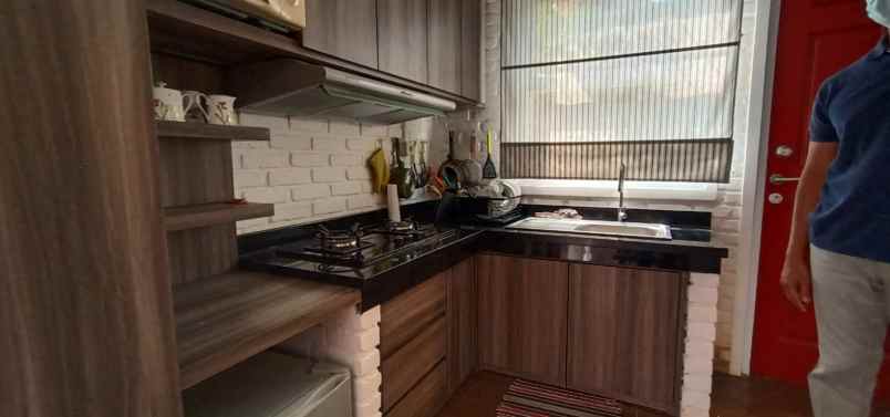 villa jl raya ciapus tamansari