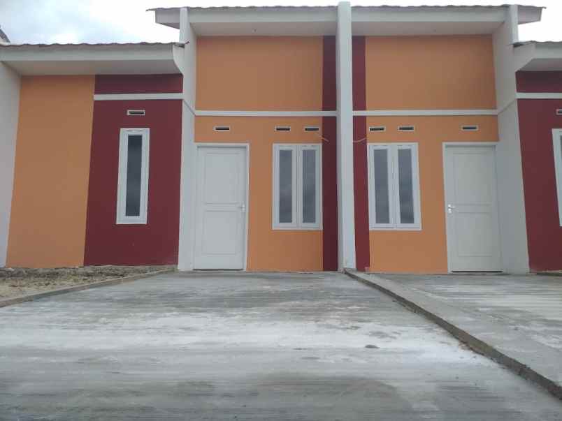 villa karawangi kopel klari karawang