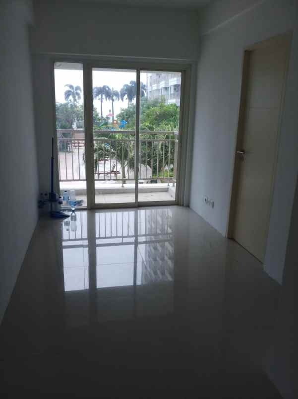 apartemen tanglin tipe 2br kosongan view pool