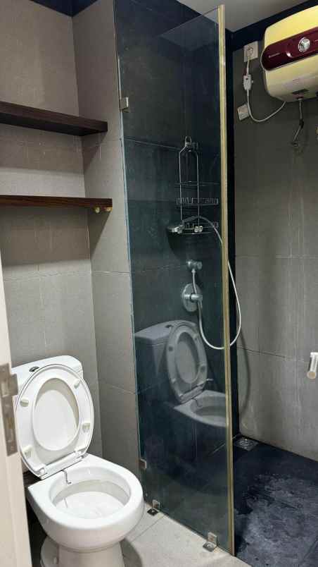 dijual apartemen alam sutera tangerang