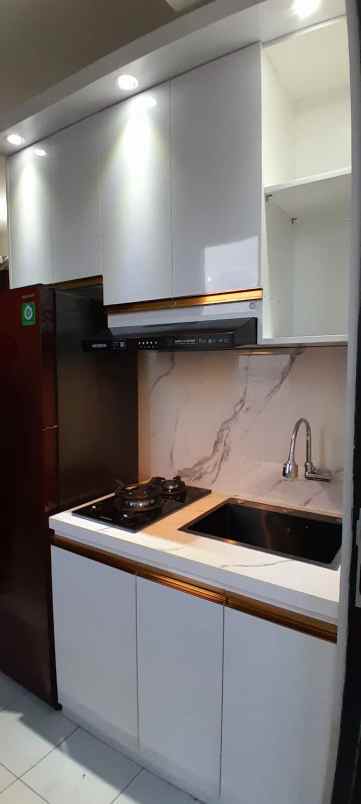 dijual apartemen grand kamala lagoon bekasi