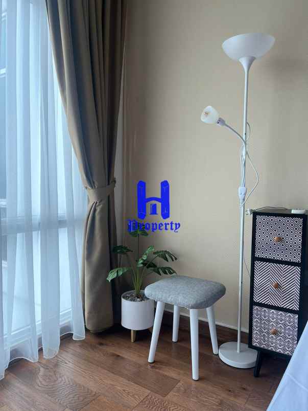 dijual cepat apartemen the reiz condo uk 50m2