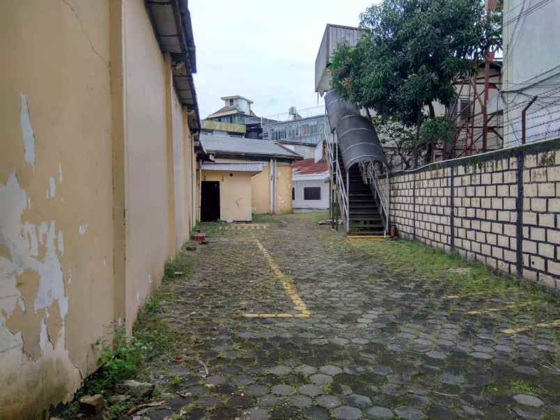 dijual cepat bangunan komersil mainroad kota bandung