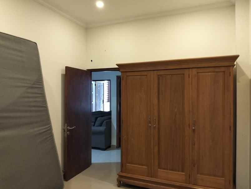 dijual cepat rumah nego