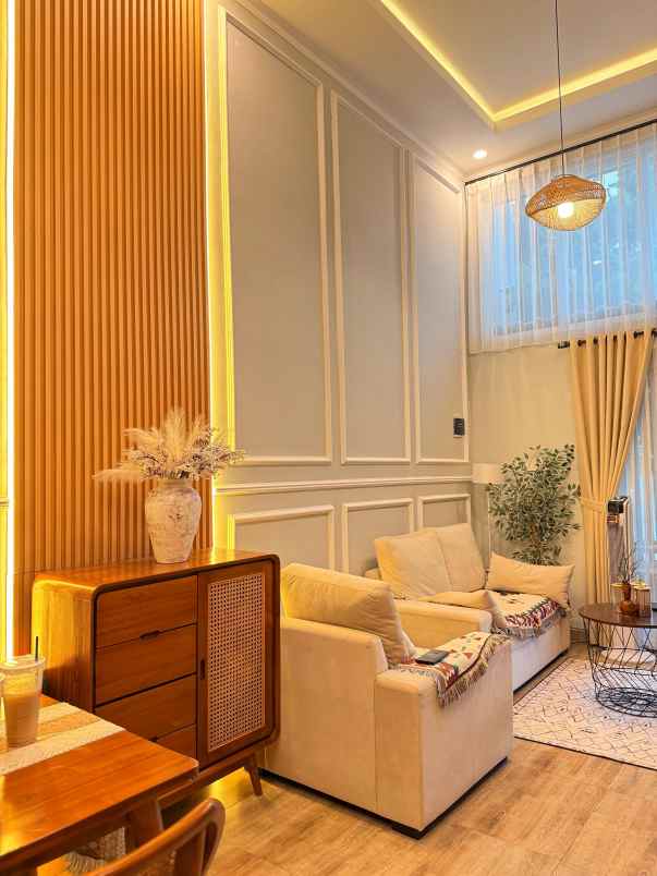 dijual di perumahan h city sawangan bojongsari depok