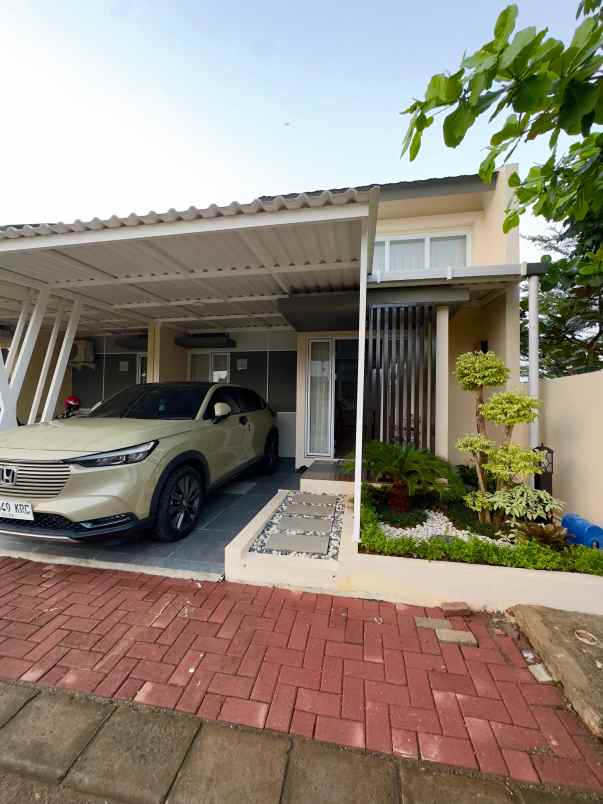 dijual di perumahan h city sawangan bojongsari depok