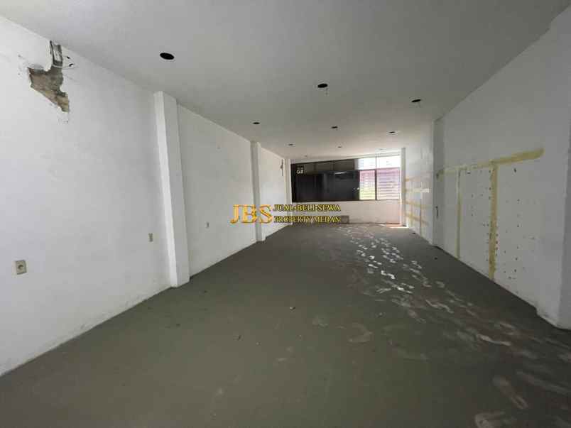dijual disewakan gedung di jalan mh thamrin medan